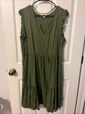 Nurture by Lamaze Olive Green Sleeveless Tiered Midi Dress